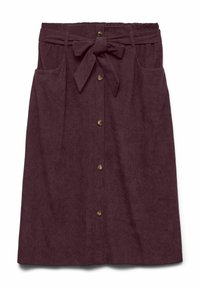 Jupe en velours côtelé bordeaux avec une ceinture, présentant un devant à boutons, deux poches latérales et une finition texturée.
