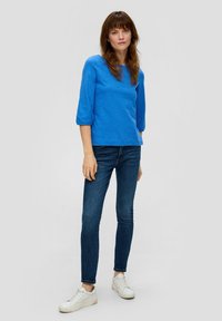 s.Oliver Langarmshirt - royalblau