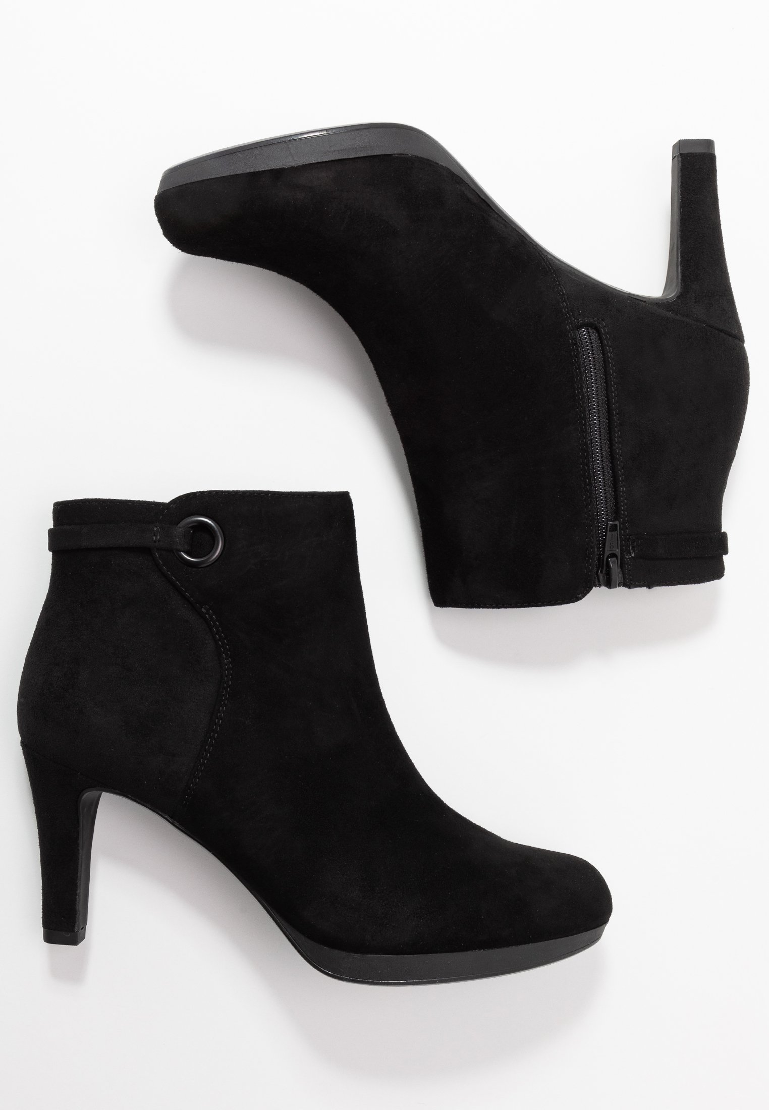 clarks adriel mae ankle boot