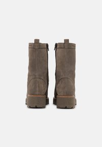 Tamaris Bottines à lacets - dusty oliv