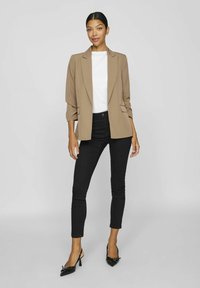 VILA 3/4 ARM - Puspaltis - fossil