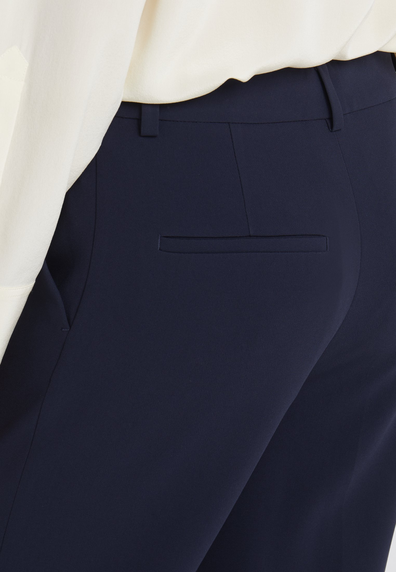 Filippa K HUTTON TROUSERS Bukse navymørkeblå Zalando.no Filippa K HUTTON TROUSERS Bukse navymørkeblå Zalando.no