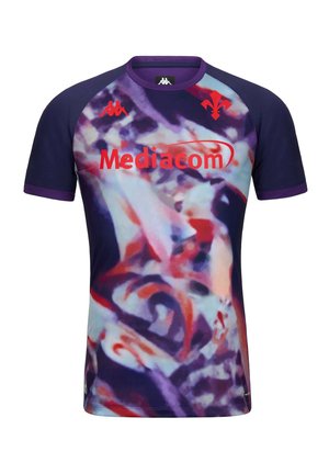 Maillot de sport à manches courtes violet et bleu marine avec logo rouge "Mediacom", logos Kappa et motif tourbillonnant abstrait à l'avant.