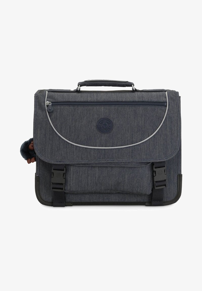 Grå tygbudväska med en dragkedjeförsedd framficka, plastspännen och en plyschapa nyckelring fäst på sidan.