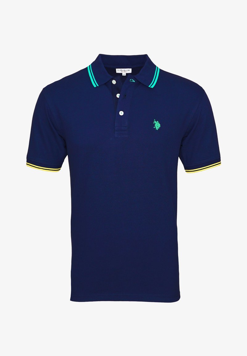 Polo bleu marine à manches courtes avec col et bords de manches rayés verts et jaunes, et petit logo cheval vert sur la poitrine.