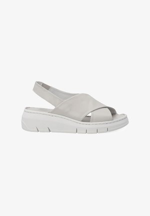 Grå læder slingback sandal med krydset design og hvid polstret sål, der har riller for greb og støtte.