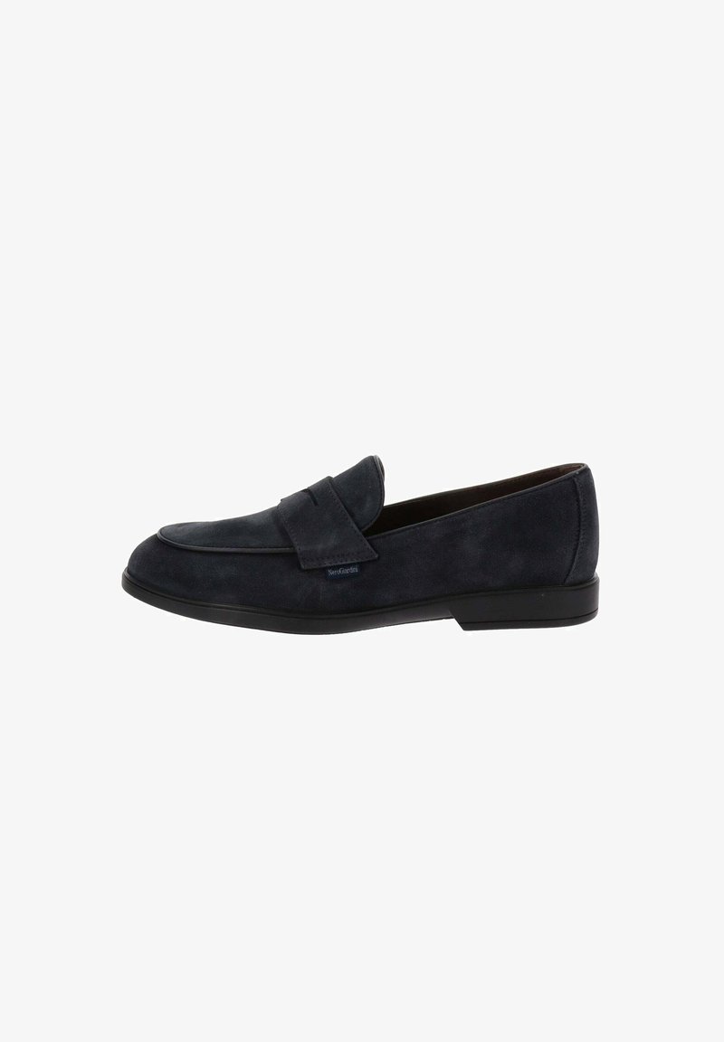 Marineblaue Wildlederslipper mit einem subtilen Fransendesign, runder Zehenform und einer flachen Gummisohle. Verfügt über Akzentnähte und ein seitliches Logo.