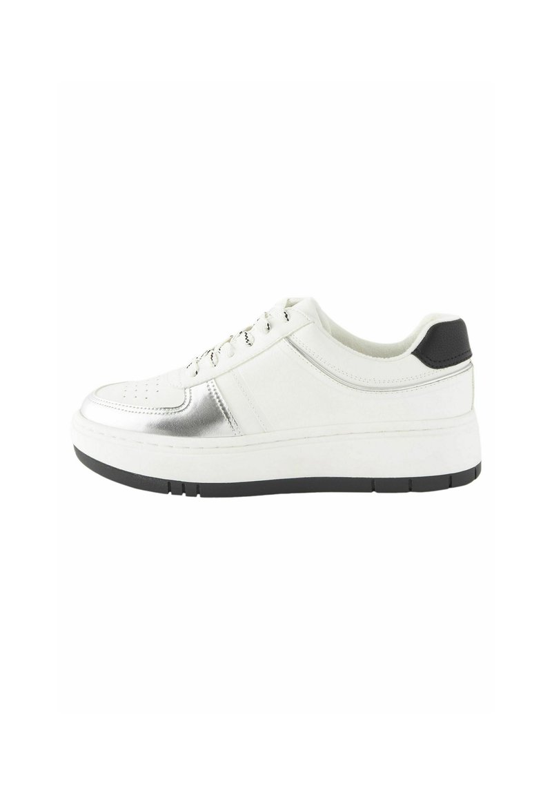 Next FOREVER COMFORT CHUNKY- REGULAR - Matalavartiset tennarit - white black