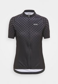 Jersey de ciclismo negro con un patrón de degradado, mangas cortas, cuello tipo stand-up y cremallera frontal. Fabricado con tejido ligero y transpirable.