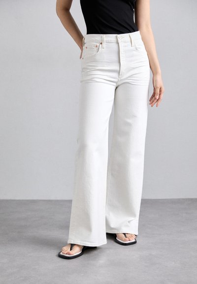 Citizens of Humanity PALOMA BAGGY - Flared Jeans - pearl white
