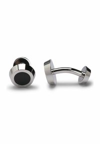 Sølvfarvede metal cufflinks med en rund sort emalje i midten, der har en glat buet forbindelse. Poleret finish, moderne design.