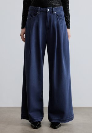Wide leg - dark blue denim