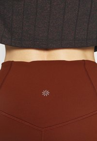 Athleta ULTRA HIGH RISE ELATION - Leggings - ancient mahogany