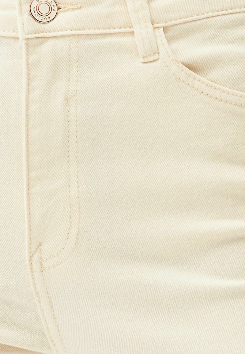 Damen Kleider | Bershka KICK FLARE TWILL Stoffhose off-white/offwhite - JL79970 Damen Kleider | Bershka KICK FLARE TWILL Stoffhose off-white/offwhite - JL79970