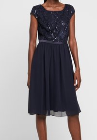 s.Oliver BLACK LABEL Vestito elegante - dark blue