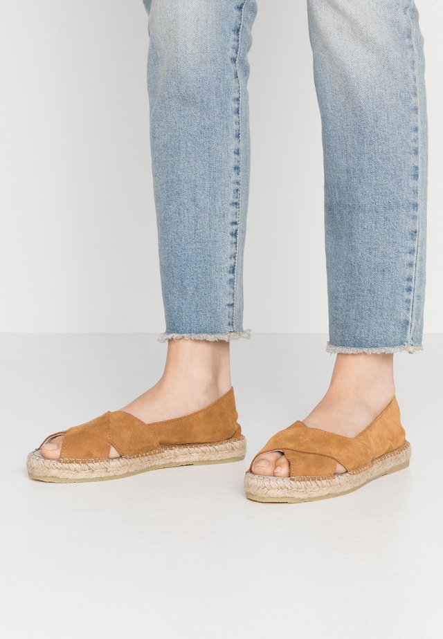 GINGER - Espadrilles - tan