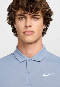 Nike Performance SOLID - Poloshirt - ashen slate white