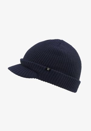 Meriino-punainen pipo, jossa on hieman pitkänomainen lippa. Koko pinnassa on ribbikuviointi, ja sivussa on pieni logotagi.