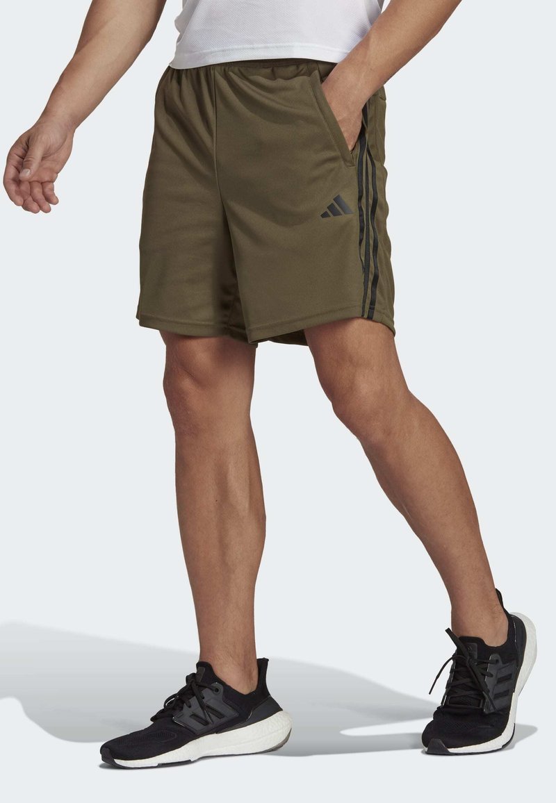 adidas Performance TRES PIQ 3SHO Sports shorts olive strata black