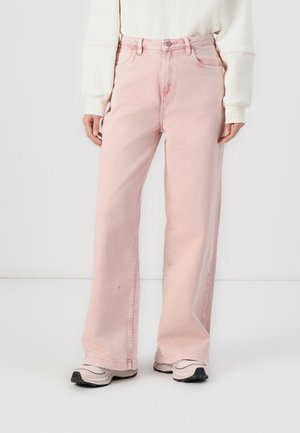 CARPENTER PANTS - Relaxed fit jeans - peach pink wash