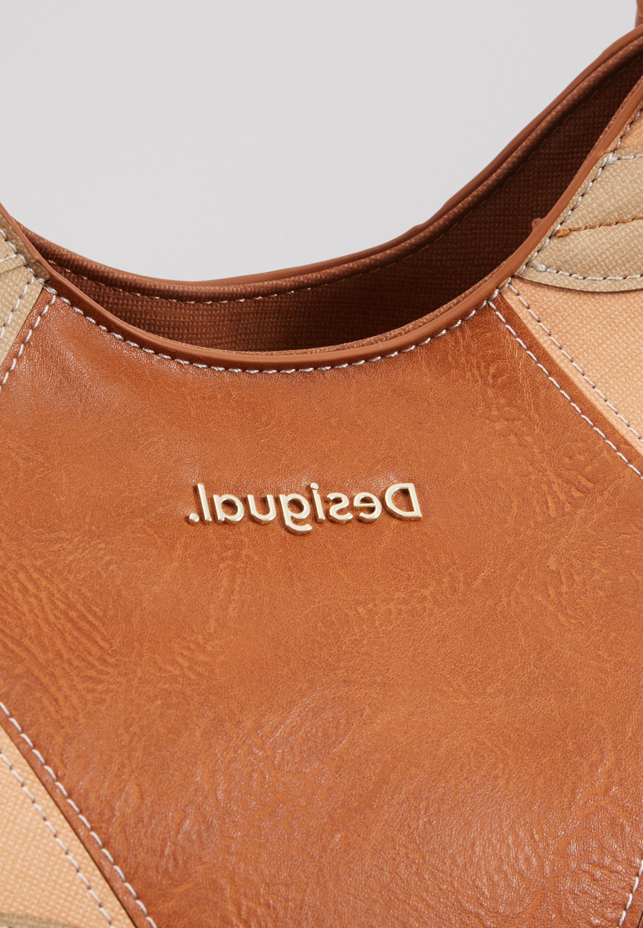 Desigual BOLSNOVA PRIME ROTTERDAM Håndveske camel Desigual BOLSNOVA PRIME ROTTERDAM Håndveske camel