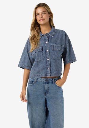 NMENZA REG CROP  - Nööpidega pluus - medium blue denim