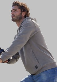 john devin Hoodie - grau