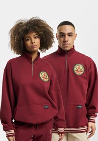 Rocawear - DUKE  - Sweatshirt - burgundy Thumbnail Image 1