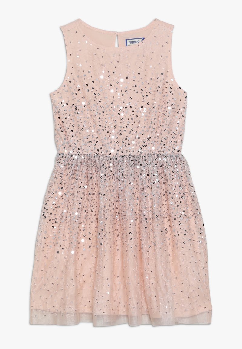 Robe sans manches en tulle rose avec des paillettes argentées dispersées du haut jusqu'à la taille froncée, dotée d'un col rond et d'une fermeture au dos avec une ouverture en forme de goutte.