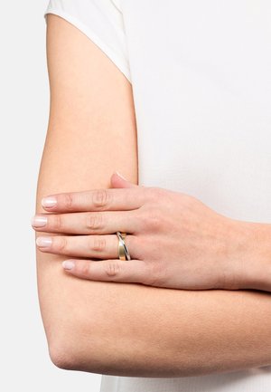 Ring - rose goldfarbend