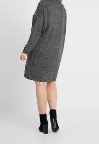 ONLY Carmakoma Abito in maglia - mottled dark grey