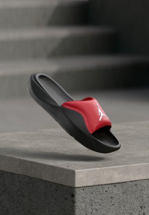 Jordan JORDAN FRANCHISE SLIDE - Μιουλ - varsity red/white/black