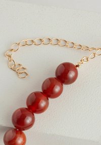 Next SEMI PRECIOUS - Náhrdelník - red