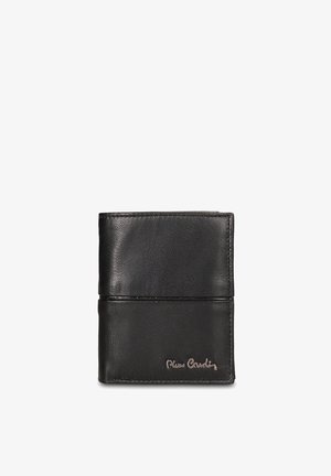 Zwarte leren portemonnee met een gestructureerd oppervlak, bi-fold ontwerp en subtiele branding in de onderste hoek. Minimalistisch uiterlijk zonder patronen.