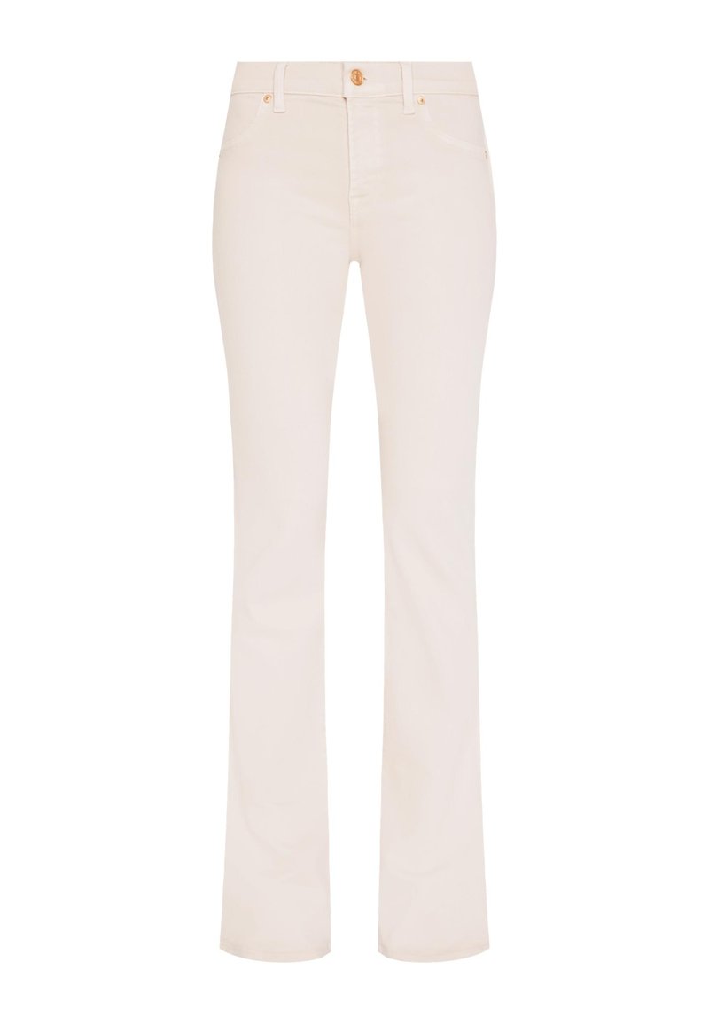 Jean clair évasé en denim, avec un design à cinq poches, une fermeture par bouton et zip, et des accessoires en métal doré. Texture lisse sur toute la surface.