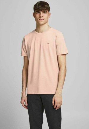 JPRBLAHARDY TEE CREW NECK - Camiseta básica - peach whip
