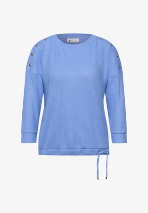 Lichtblauwe gebreide trui met ronde hals, knoopdetails op de schouders, driekwart mouwen en een verstelbare tunnelkoordzoom.