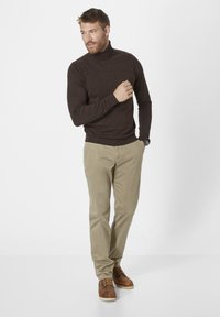 Redpoint ODESSA REGULAR FIT MIT STRETCH - Chino - beige