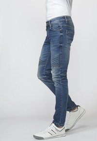 Koroshi Jeansy Slim Fit