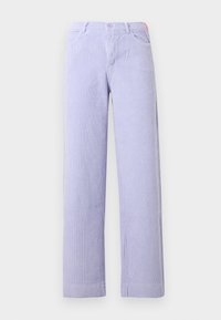 Pantalones de pana color violeta claro con rayas verticales, diseño de pernera recta, cinco bolsillos y cierre de botón en la cintura.