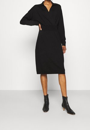 Repeat, Robe pull - black