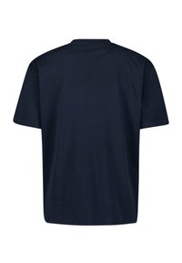 Marineblauwe katoenen T-shirt met een ontspannen fit, korte mouwen en een crew neckline. Vloeibare textuur zonder zichtbare logo's of versieringen.