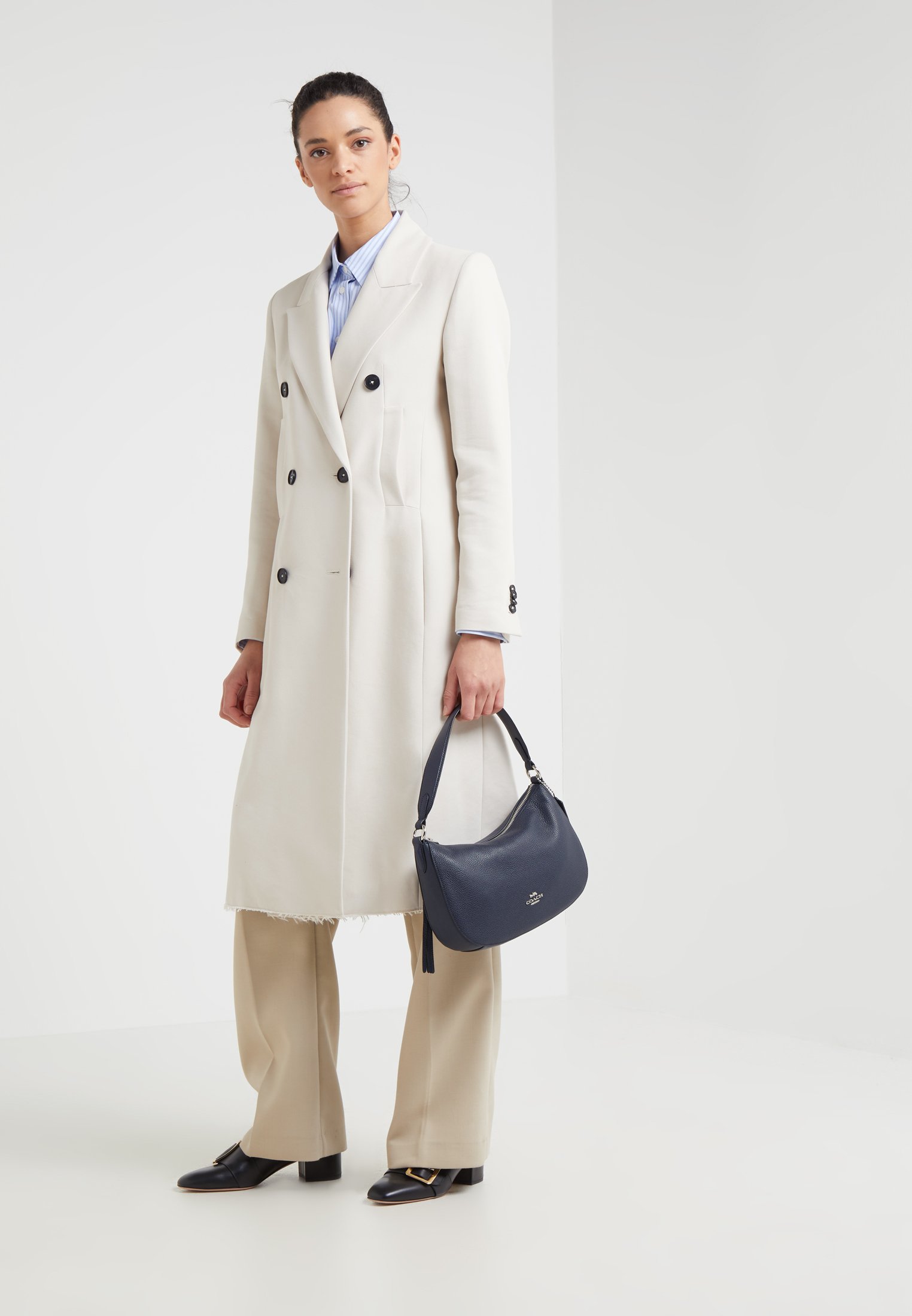 Coach PEBBLE SUTTON CROSSBODY Håndveske midnight navy Coach PEBBLE SUTTON CROSSBODY Håndveske midnight navy