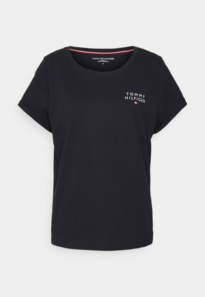Crna pamučna majica s okruglim izrezom, kratkim rukavima i malim bijelim logotipom s natpisom "TOMMY HILFIGER" sprijeda.