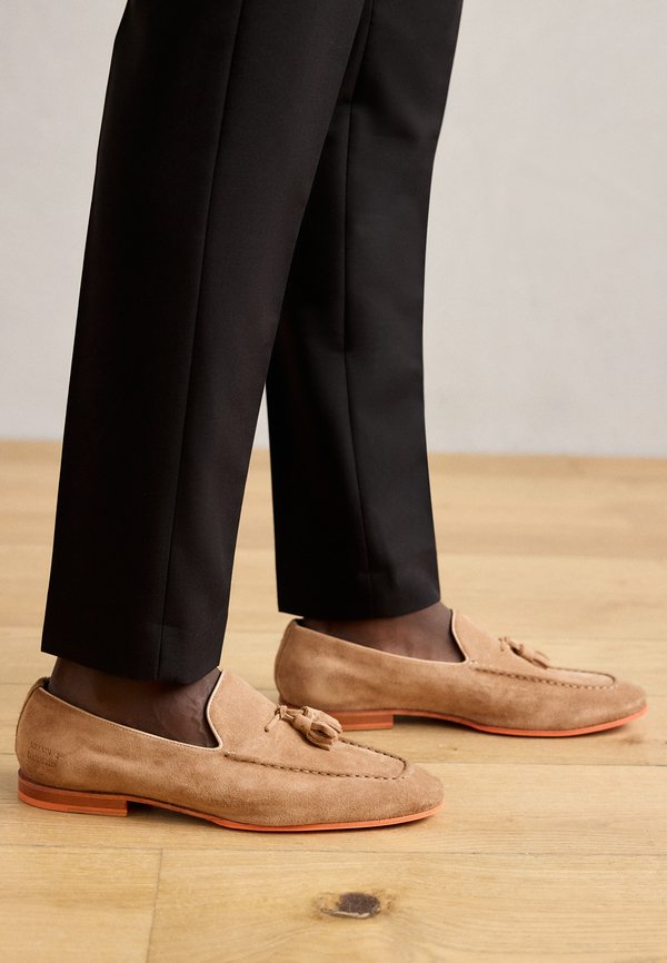 CLIVE - Slip-ons - camel2