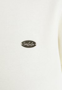 Thumbnail Image 7