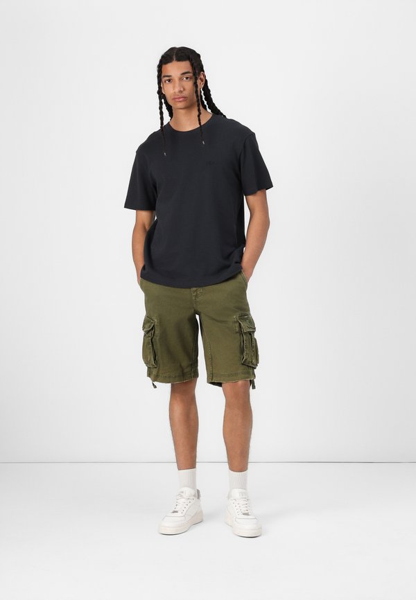 BAGGY CARGO - Shorts3