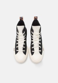 Converse CHUCK TAYLOR ALL STAR LIFT PLATFORM TORTOISE - Zapatillas altas - black/egret/tawny owl