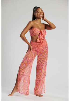 CHEVRON MULTIWAY - Beach accessory - pink