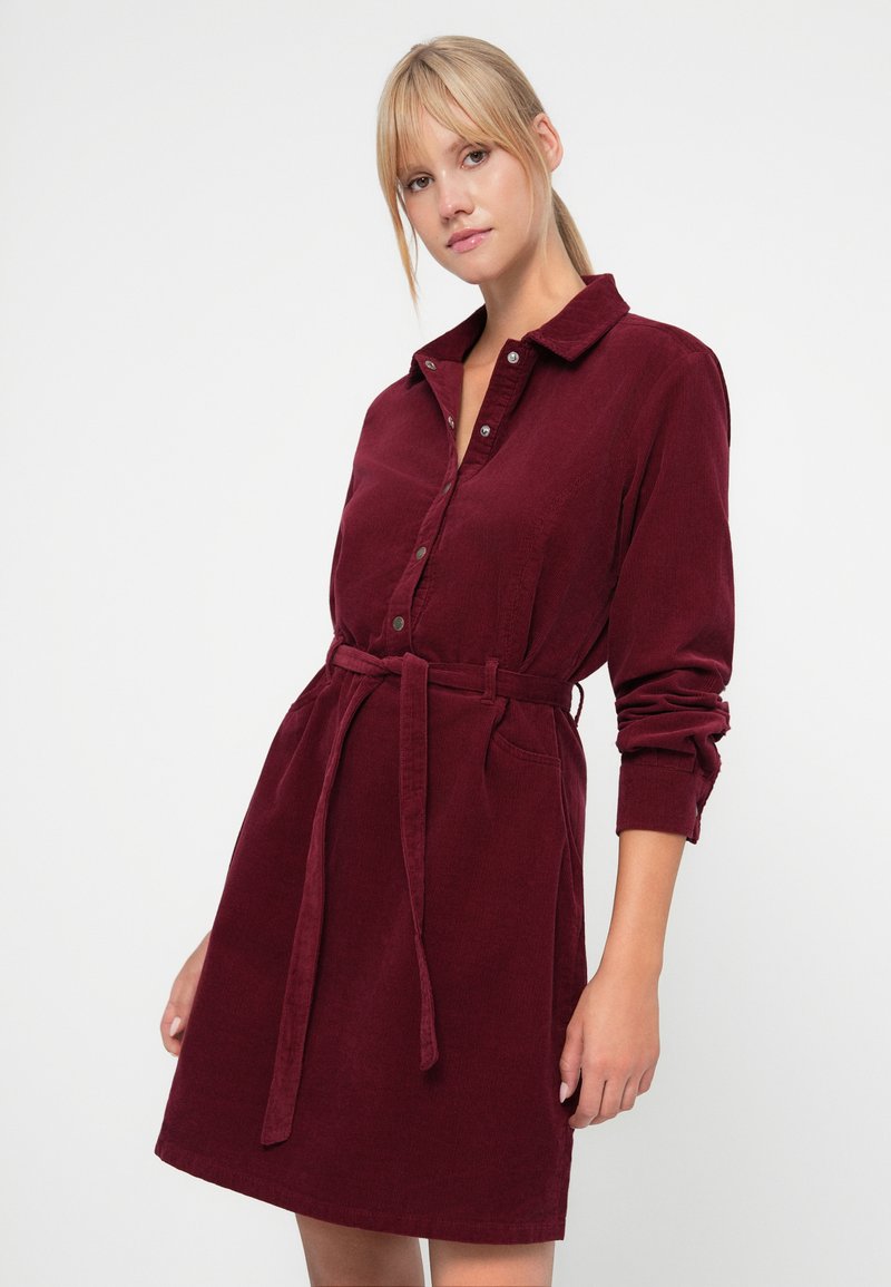 ONLY Kleid 'ONLNESSA' in Dunkelgrün | ABOUT YOU